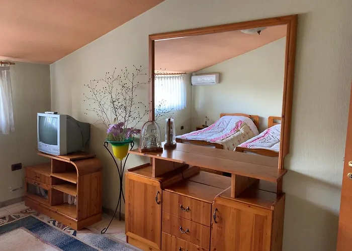 Tirana Apartment B&B 티라나